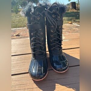 Black Faux Fur Lace-Up Duck Boots | Size 1 | NWT